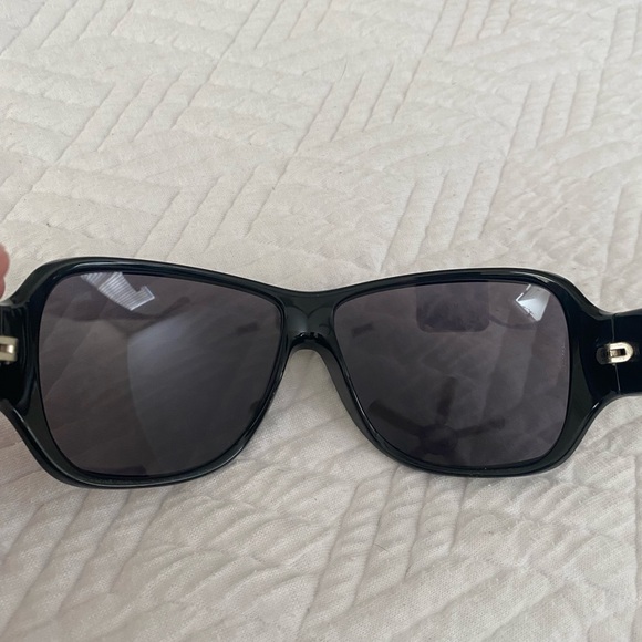 Chanel Black Quilted Sunglasses Case - Picture 7 of 9